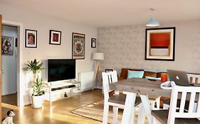 Art Home - Port Of Leith - Secure Parking